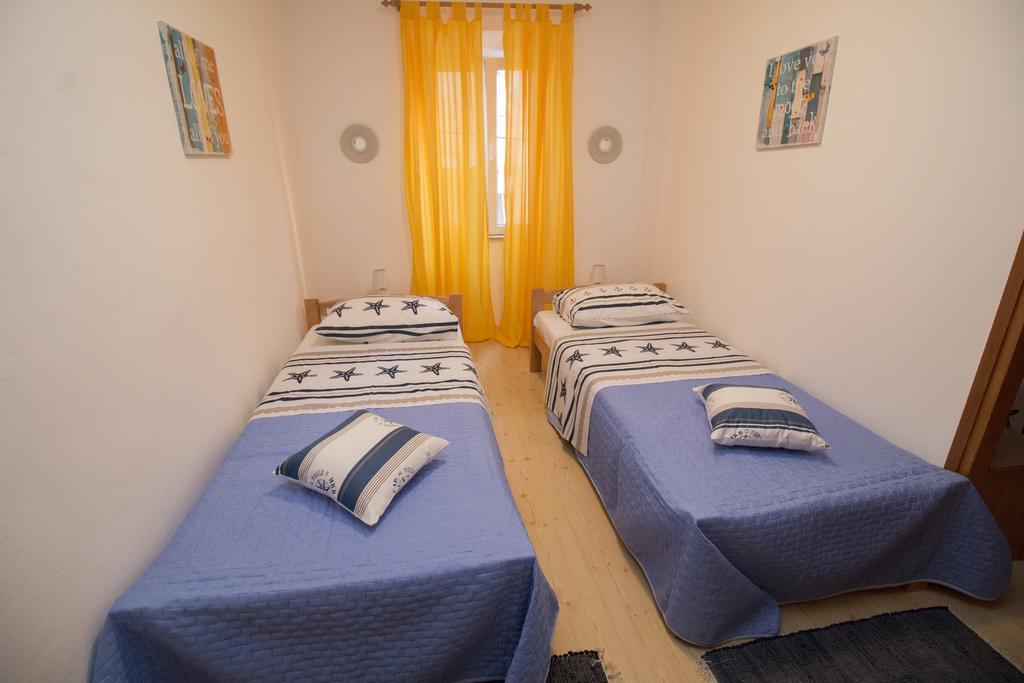 Apartment Piazza Antica 罗维尼 外观 照片