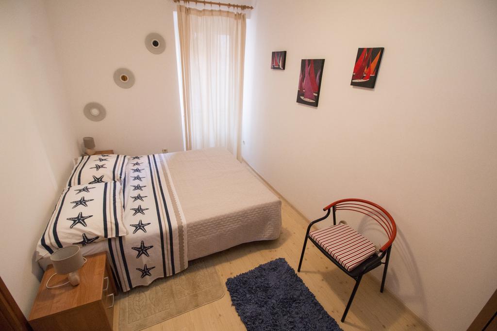 Apartment Piazza Antica 罗维尼 外观 照片